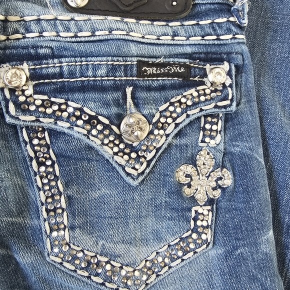Miss Me Blue Boot Cut Jeans with White Stitching - Picture 4 of 5